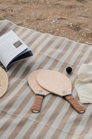 JEU DE TENNIS SUR LA PLAGE DE COLOS VINGA
