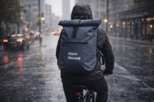 SAC A DOS A ENROULEMENT EN PU AVEC POCHE ORDINATEUR 16