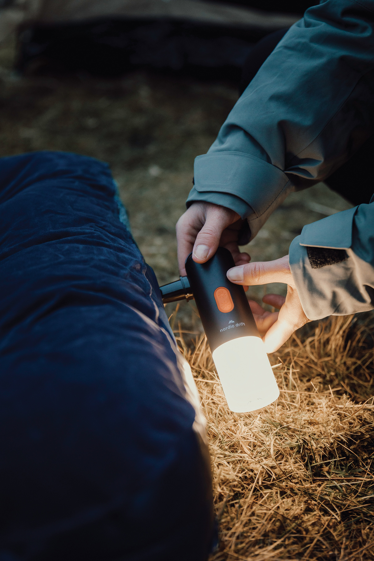 LAMPE DE CAMPING AVEC POMPE A AIR NORDIC DRIFT TITAN – Image 7