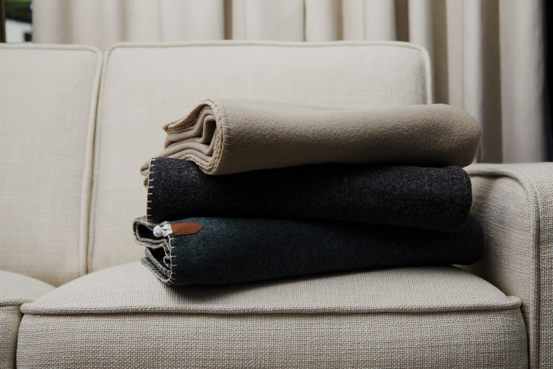 COUVERTURE PLAID EN POLYESTER RECYCLE BILTON