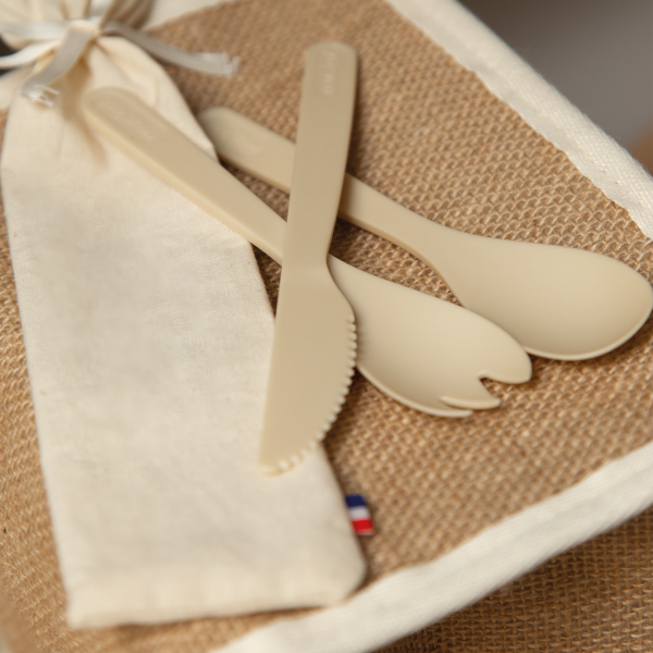 KIT COUVERTS DANS UNE POCHETTE COTON